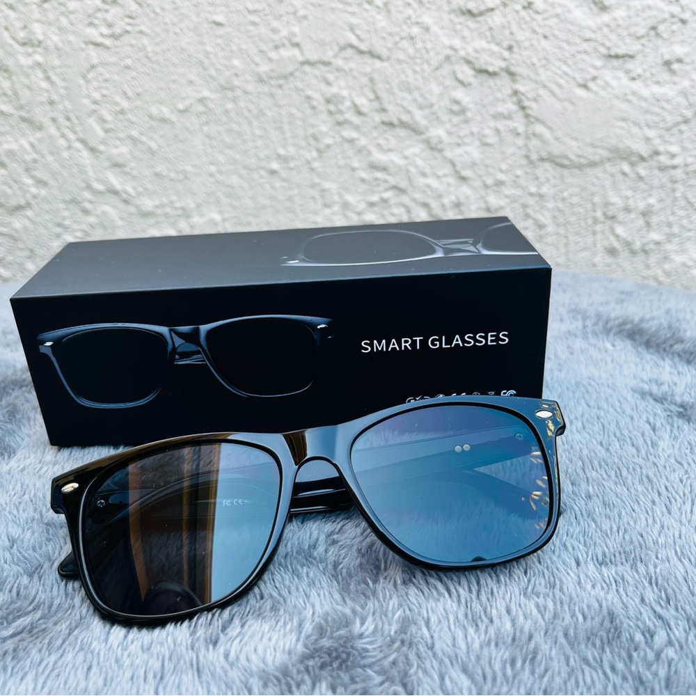 Smart Glasses with Black Frame